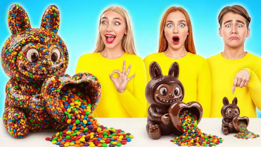 چالش غذایی کره ای / چالش غذایی/ چالش خوراکی / چالش بستنی توت فرنگی/ چالش خوردن