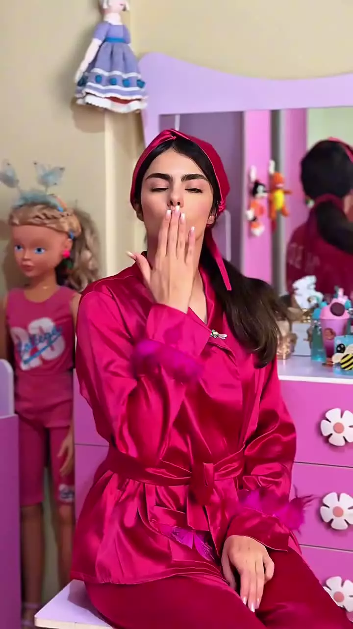 دکوراسیون صورتی اتاق