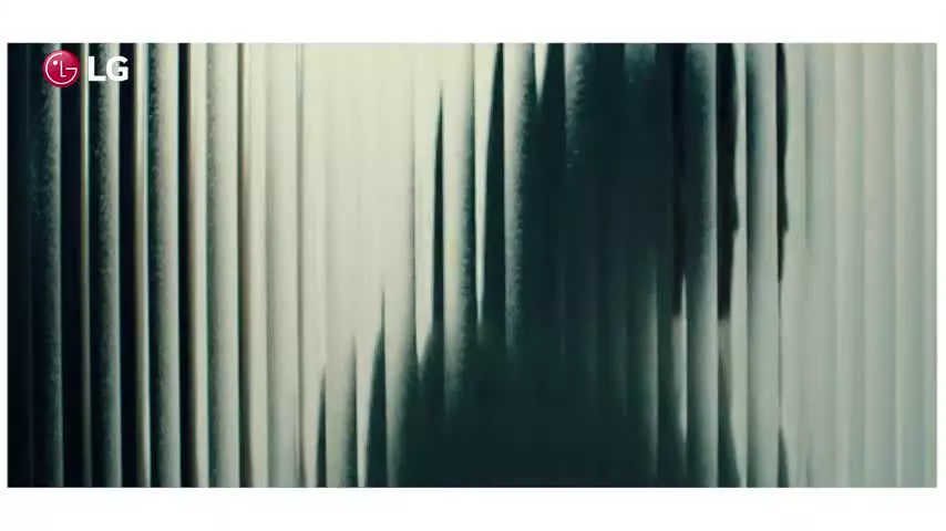 نیکی کریمی، چهره‌ای که ۷ سال قبل در تیزر جهانی ال جی، «دنیای متفاوت» محصولات را به نمایش گذاشت