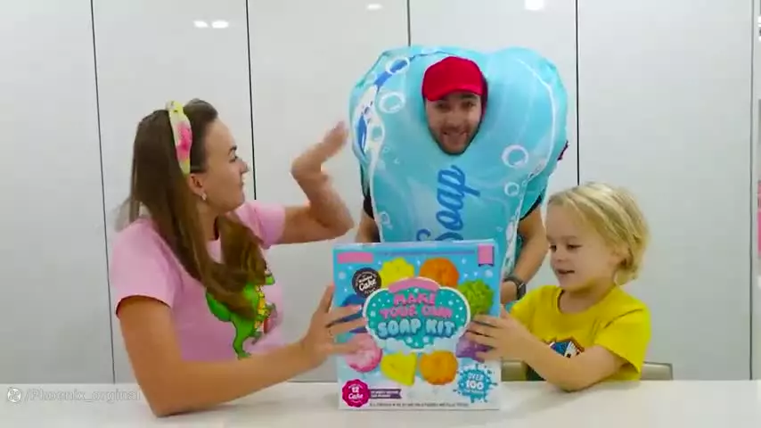 برنامه کودک - کارتون جدید - کودک سرگرمی -با ولاد و نیکی: لحظاتی از تفریح و شادی