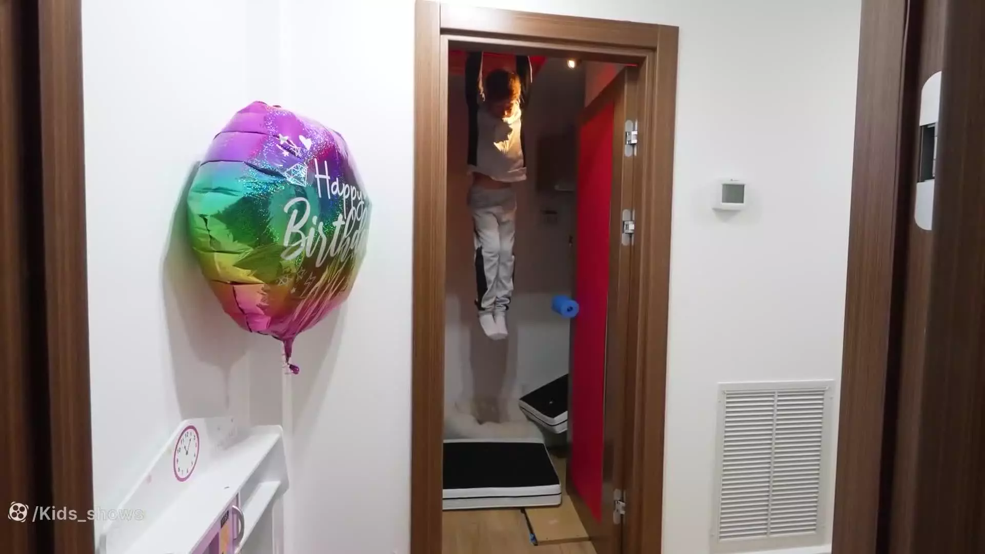 برنامه کودک کارتون کودک::ولاد نیکی سرگرمی جدید. برنامه کودک ولاد و نیکی