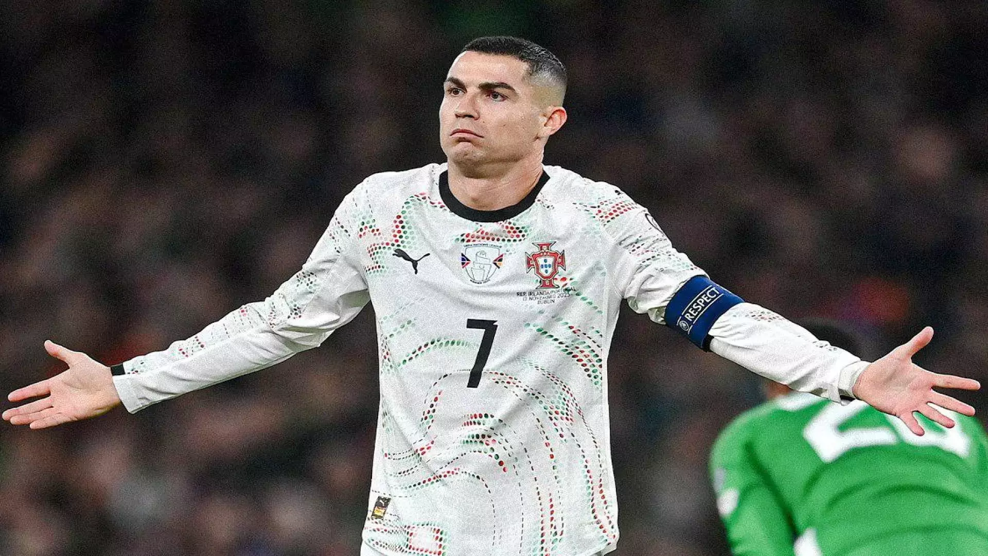 حرکت غیر ورزشی رونالدو و احتمال محرومیت از جام جهانی!