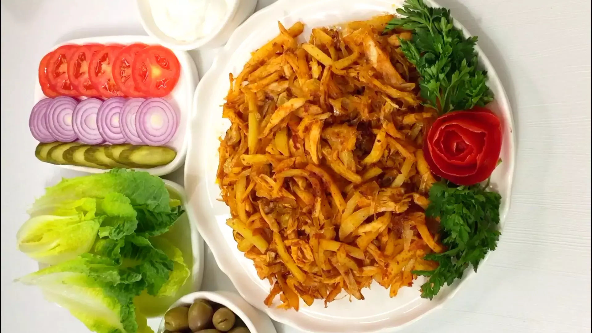 طرز تهیه خوراک مرغ و سیب زمینی | استراگف غذای نونی فوری