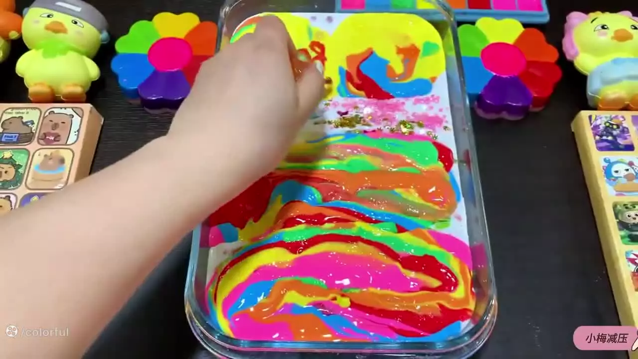 بازی سرگرمی جدید ساخت اسلایم اسمر کالرفول با تم هلوکیتی و کوکوملون