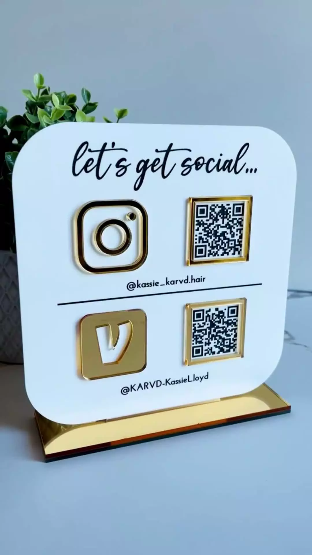 طراحی استند کیوآرکد با لوگو | استند کیوآرکد پلکسی