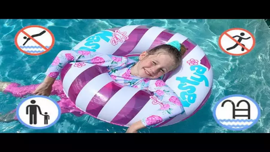 برنامه کودک ناستیا و بابایی دوبله فارسی | ناستیا و قوانین استخر! ️