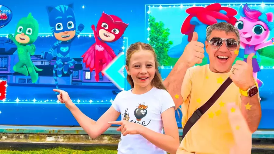 برنامه کودک ناستیا و بابایی دوبله فارسی | ناستیا با خانواده در شهر بازی! ️