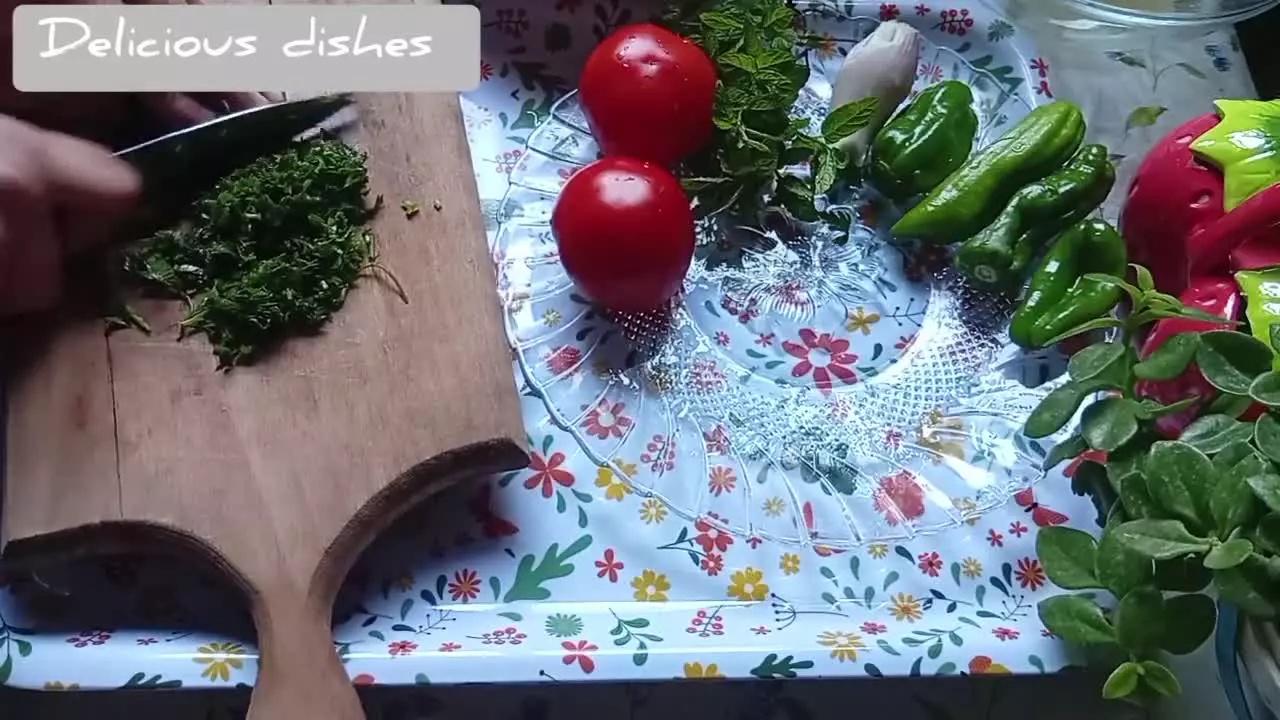 طرز تهیه یک غذای ساده ،آسان و لذیذ با بادمجان کبابی و سبزیجات