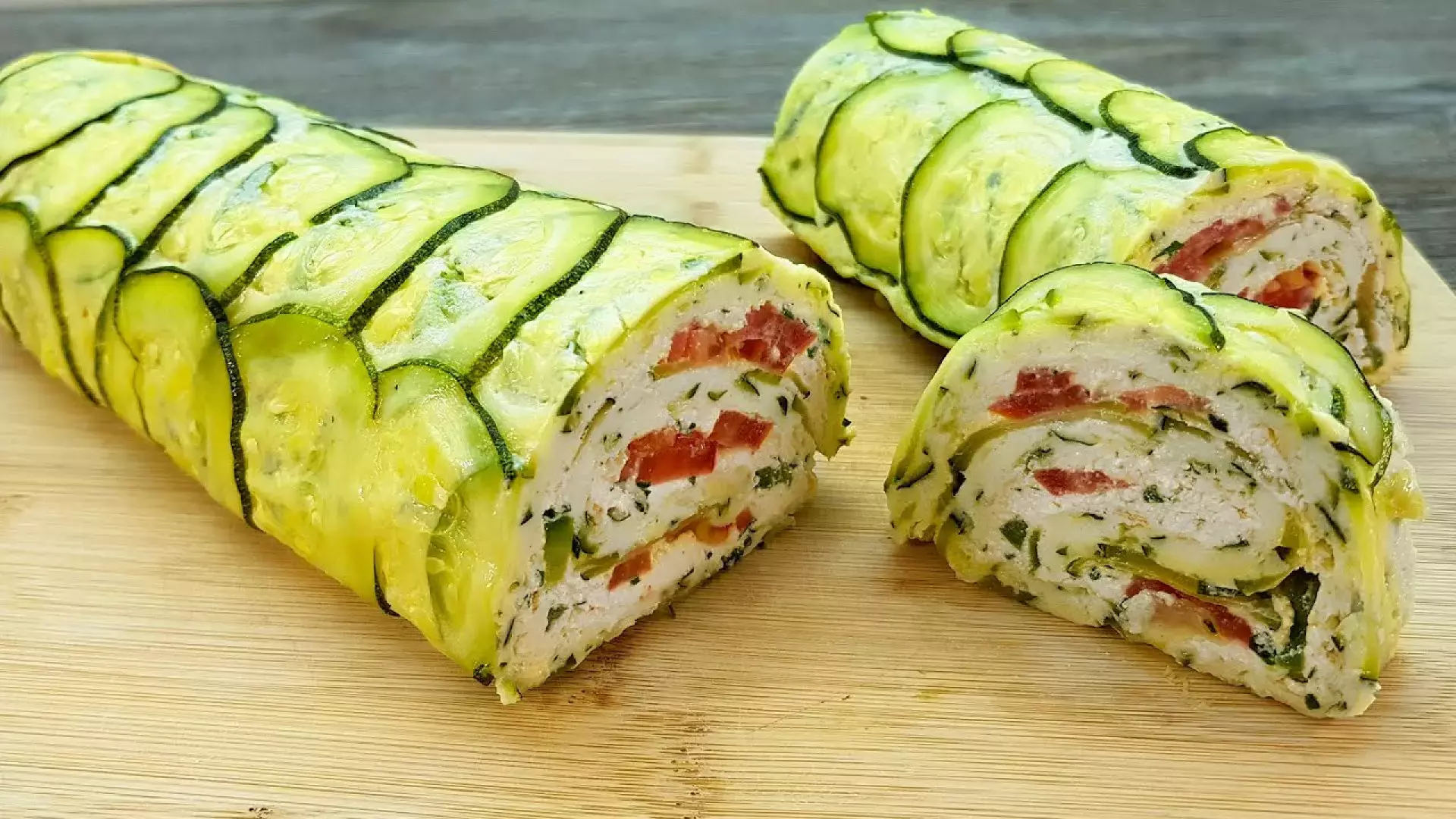 غذای ساده و آسان با کدو سبز ، رولت بسیار خوشمزه کدو سبز