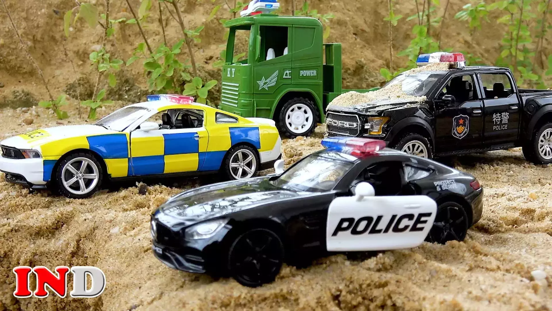 ماشین آتش نشانی، حفار، کامیون، کمپرسی، ماشین پلیس، تراکتور، ماشین اسباب بازی