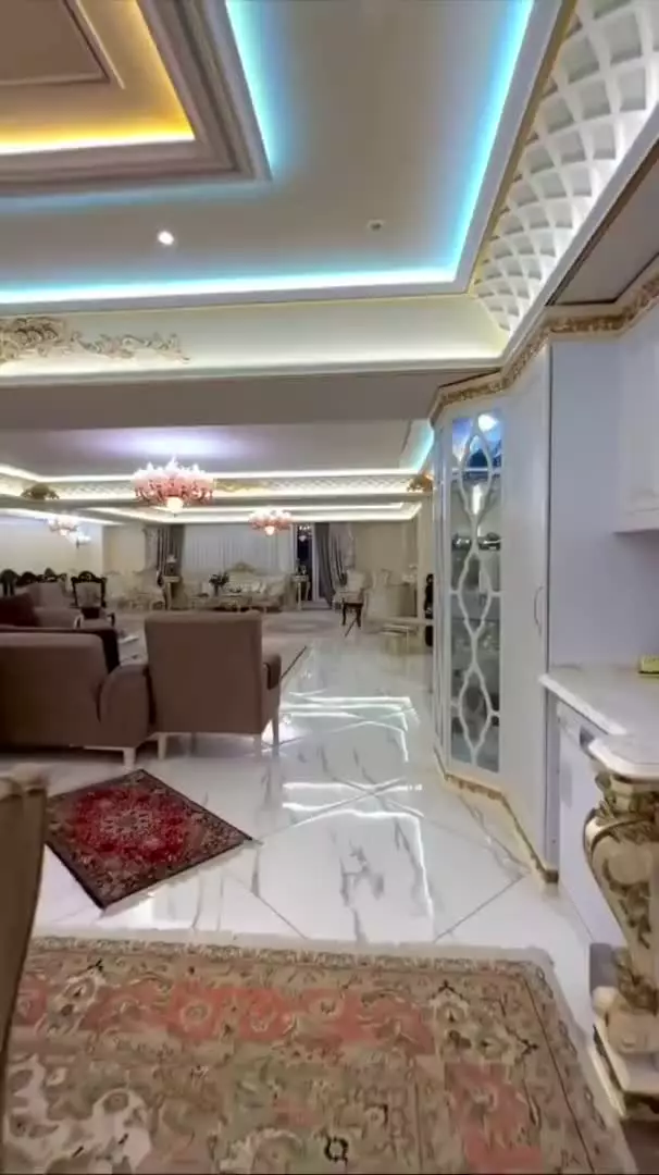 به یاد پدر و مادر فداکارم