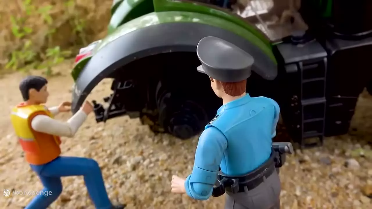 ماشین پلیس، تراکتور، ماشین اسباب بازی ها، بیل مکانیکی، کامیون