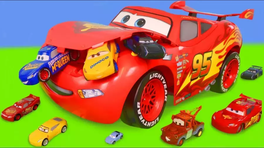 ماشین اسباب بازی مک کوئین . اسباب بازی . ماشین اسباب بازی