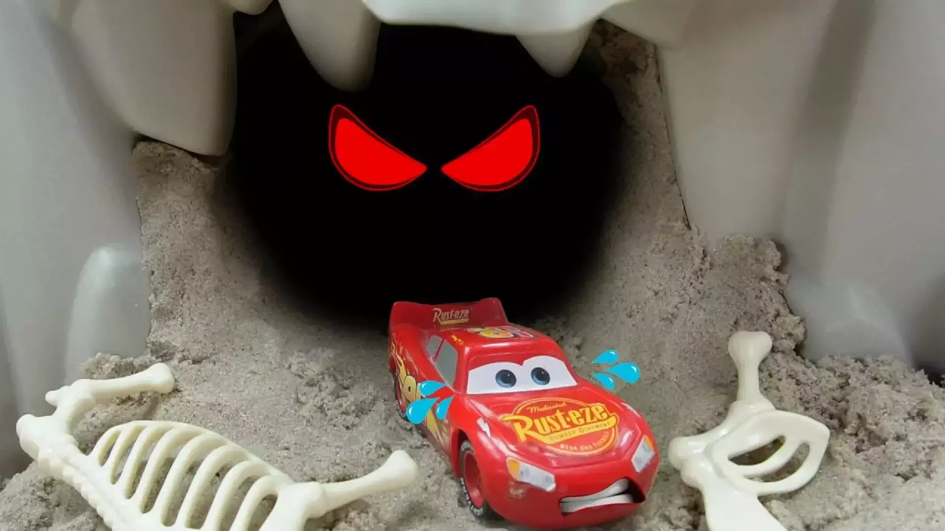 ماشین اسباب بازی :: مک کویین :: مسابقه ماشین های دیزنی:: ماشین بازی