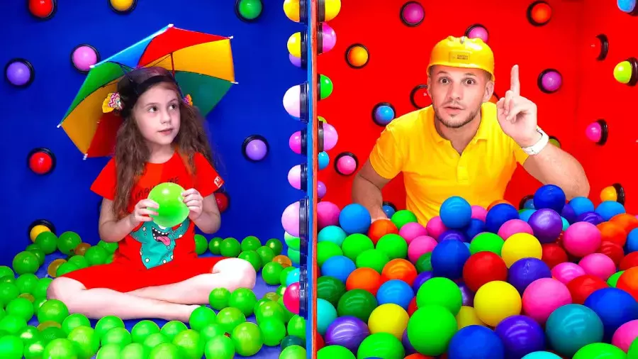 برناکه کودک ایوا و مامان بازی توپ‌های رنگی | کارتون کودک طولانی