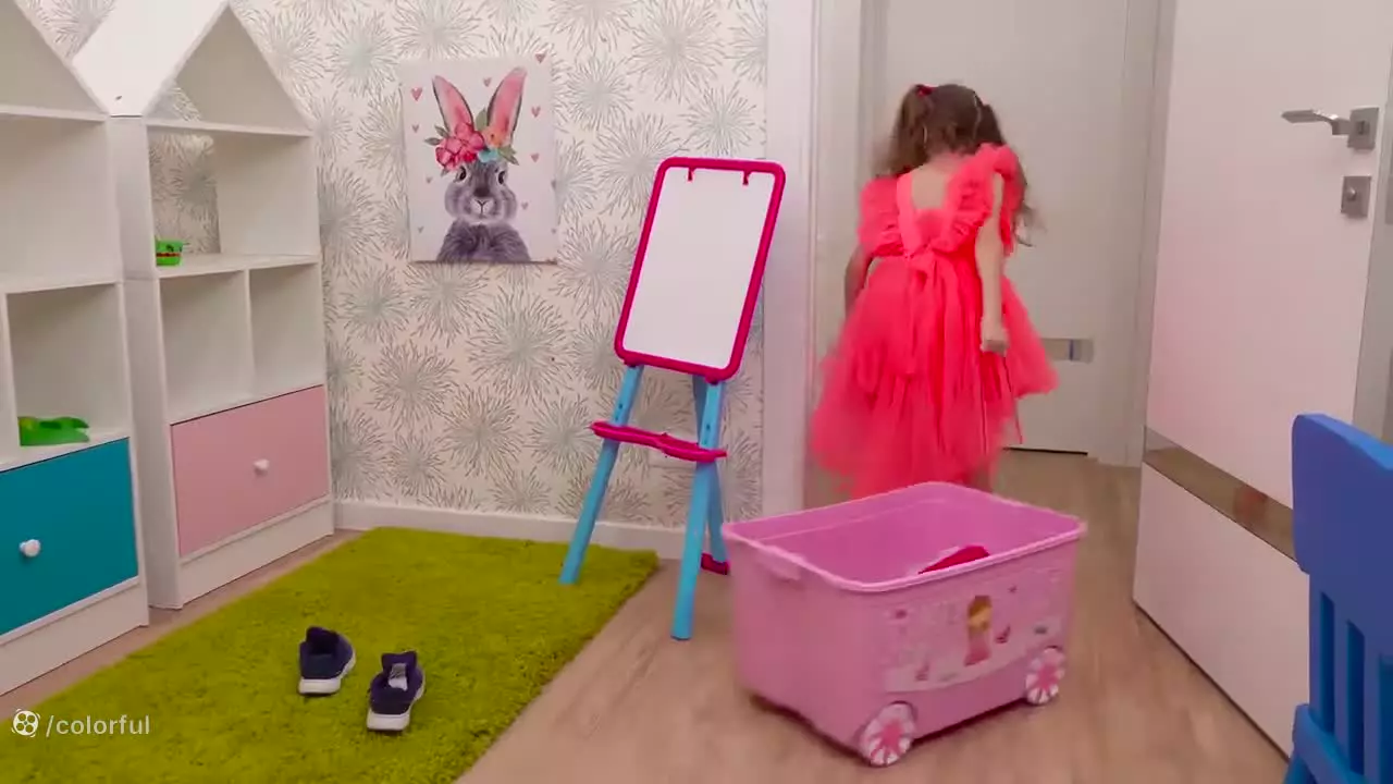 ایوا و مامان چالش رنگ صورتی | کارتون کودک جدید با آموزش ساده