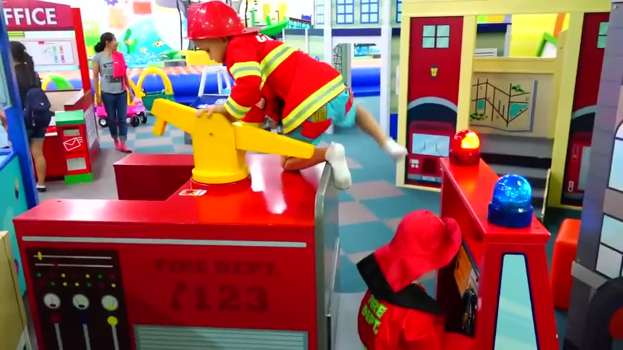 ولاد و نیکی شو / برنامه کودک جذاب ولاد و نیکی / ولاد و نیکی شو