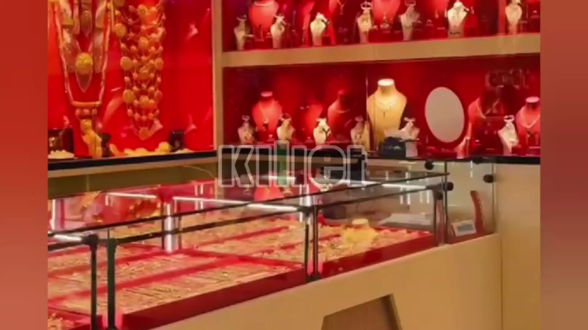 طراحی لوکس ویترین طلافروشی با کیلیت