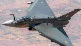 نمایی دیگر از سقوط جنگنده هندی در امارات