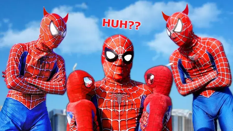 اسپایدرمن در شهر اسباب‌بازی‌ها | مرد عنکبوتی در واقعیت سرگرمی