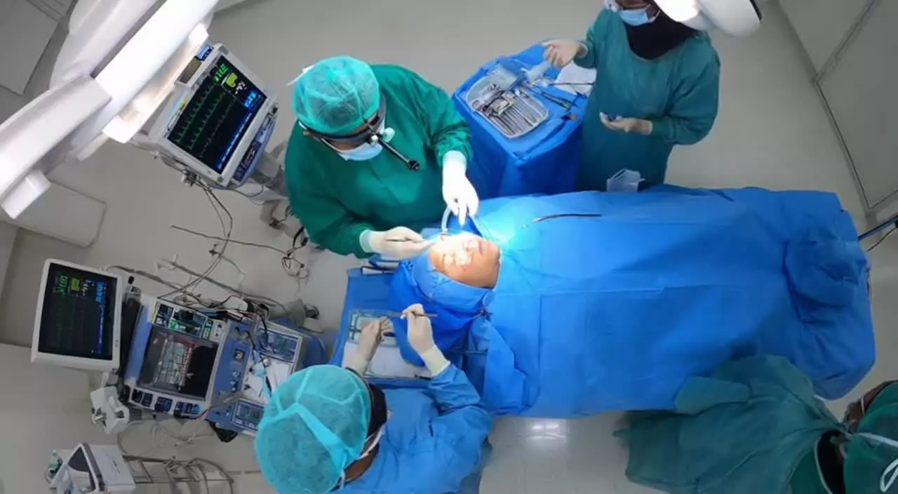 ظرافت در عمل؛ کلید موفقیت جراحی‌ های پیچیده