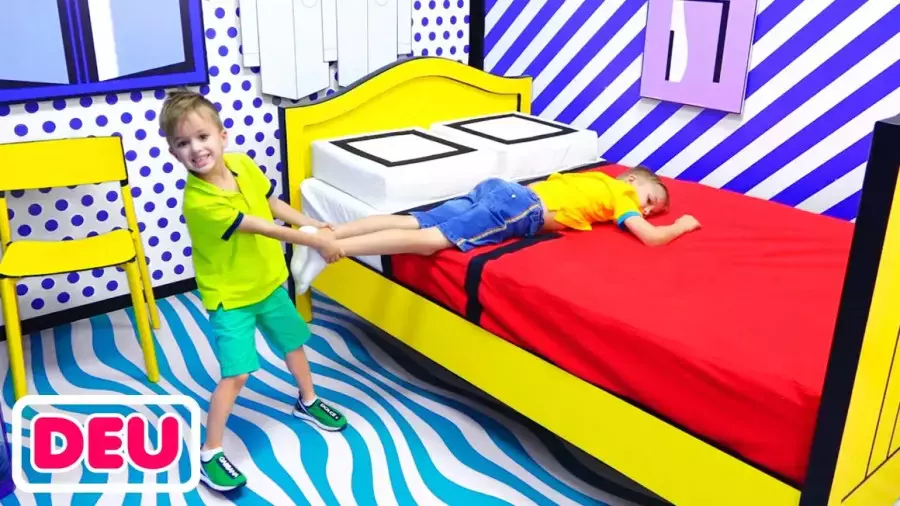 ولاد و نیکی طولانی-چالش ماشین سبز رنگ-کارتون ولاد ونیکی جدید-برنامه کودک ولاد