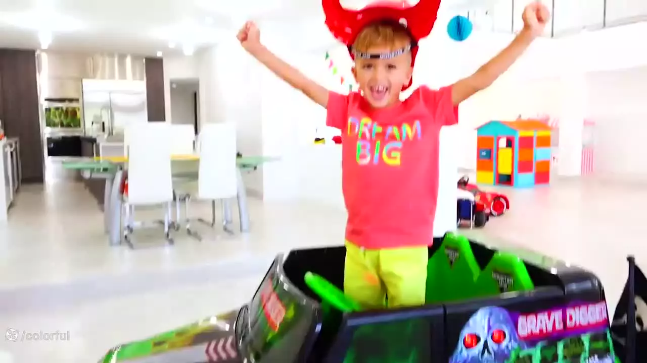 ولاد و نیکی-نیکی چالش ماشین بازی-کارتون ولاد ونیکی جدید-برنامه کودک ولادو نیکی