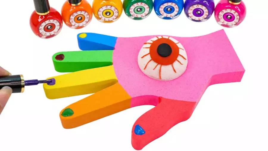 بازی با شن جادویی | ساخت چشم و دست رنگی و برش شن و ماسه اسمر