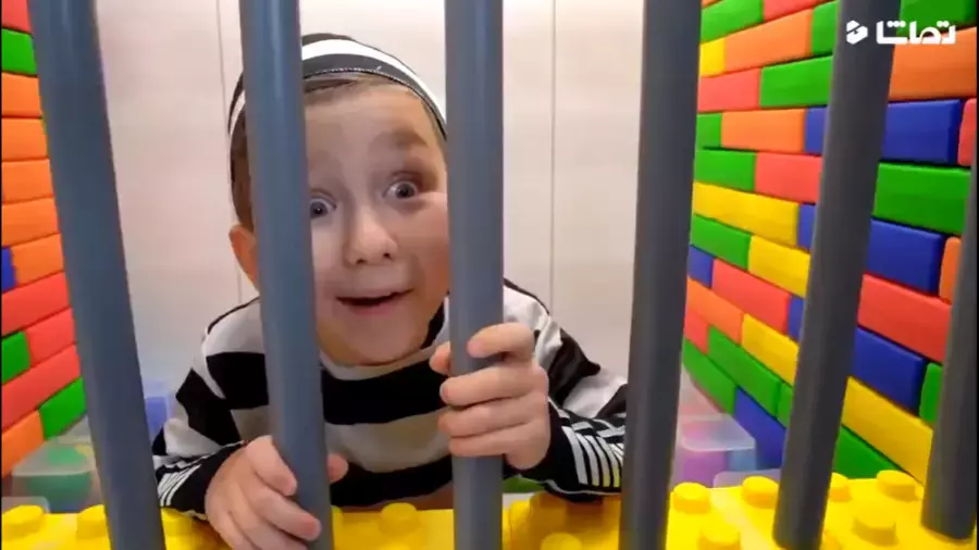 برنامه کودک سنیا _ ماشین پلیس بازی با سنیا و زندان لگو