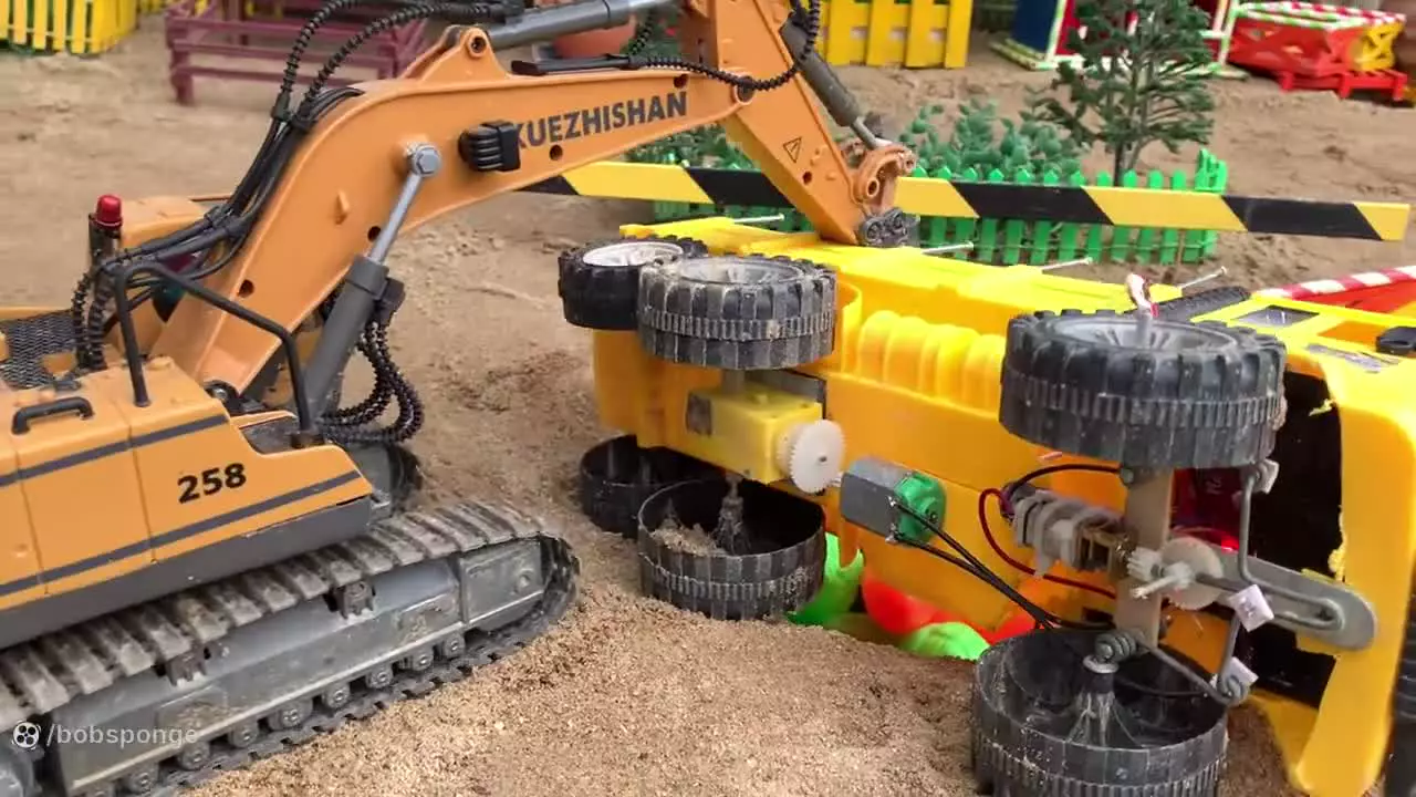 برنامه کودک ماشین بازی ؛ ماشین پلیس ؛ کارتون ماشین پلیس ؛ کامیون ؛ تویوتا