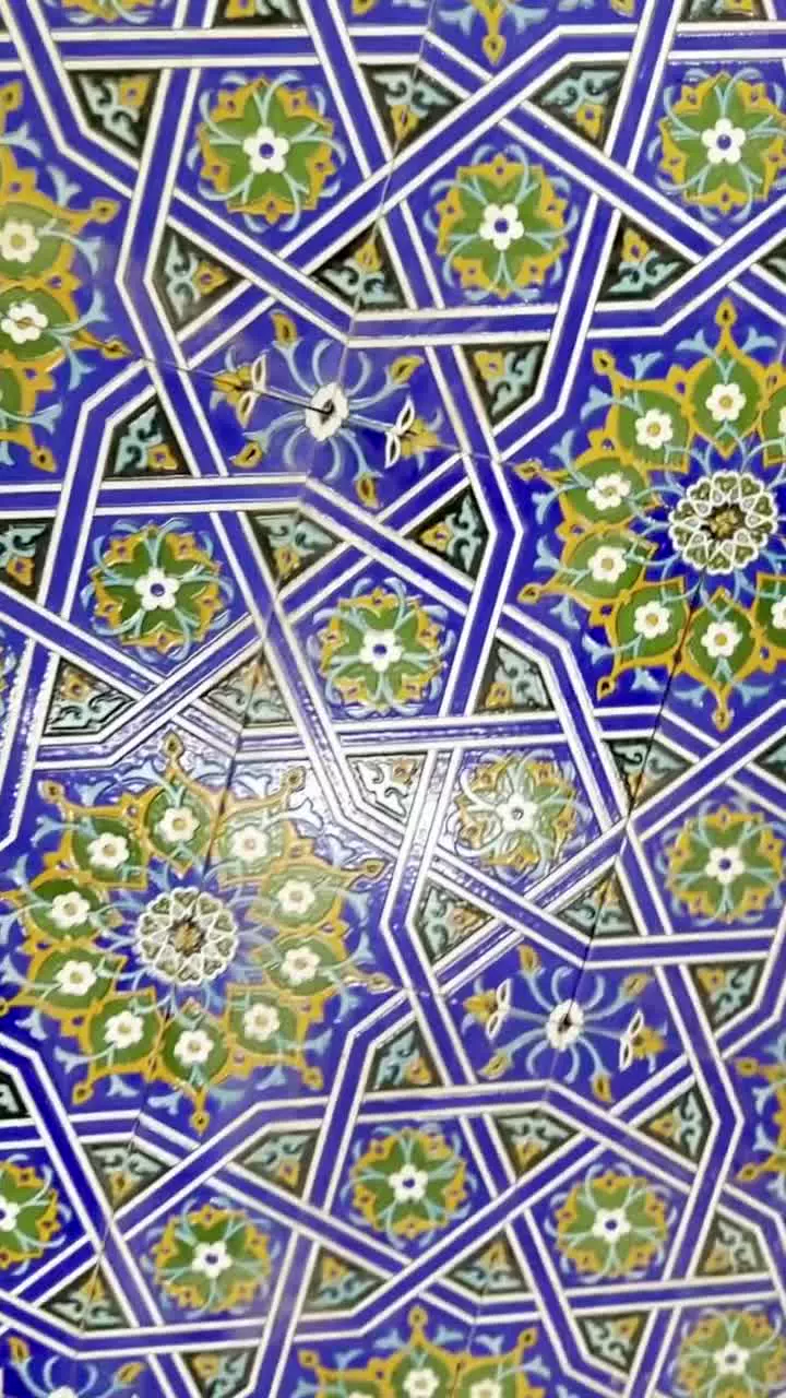 سرامیک کف با طرح سنتی ایرانی تولید شده توسط گروه آرچی لرن