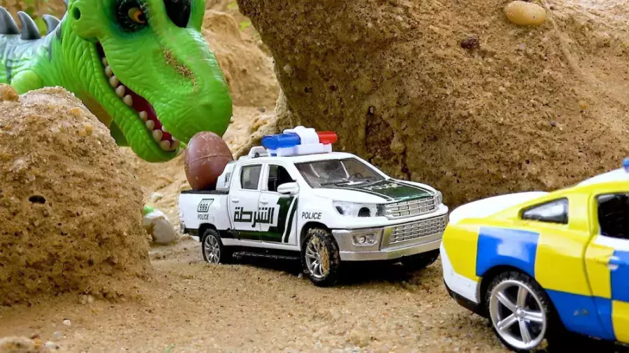 برنامه کودک ماشین بازی - پلیس تخم دایناسور پیدا می کند - کارتون برنامه کودک