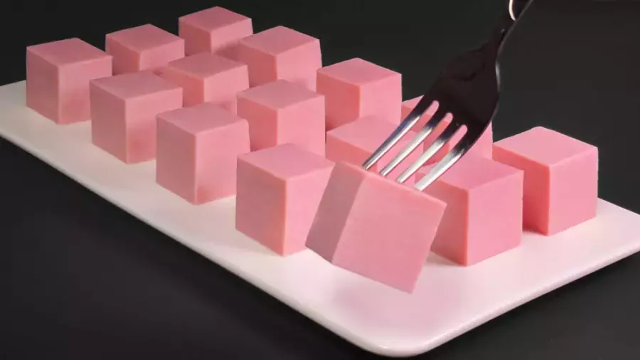 آموزش آشپزی | طرز تهیه دسر شیر و توت فرنگی