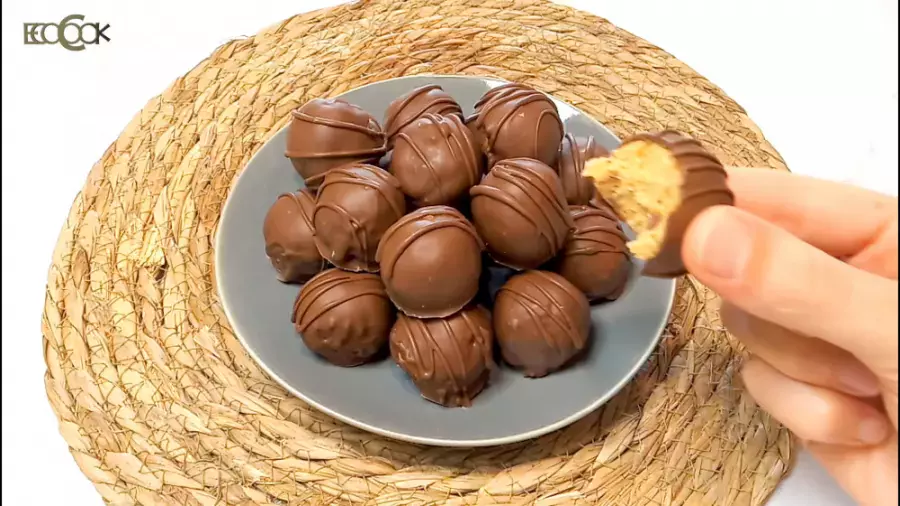 آموزش آشپزی | دسر و کیک | توپک شکلاتی با سه قلم مواد