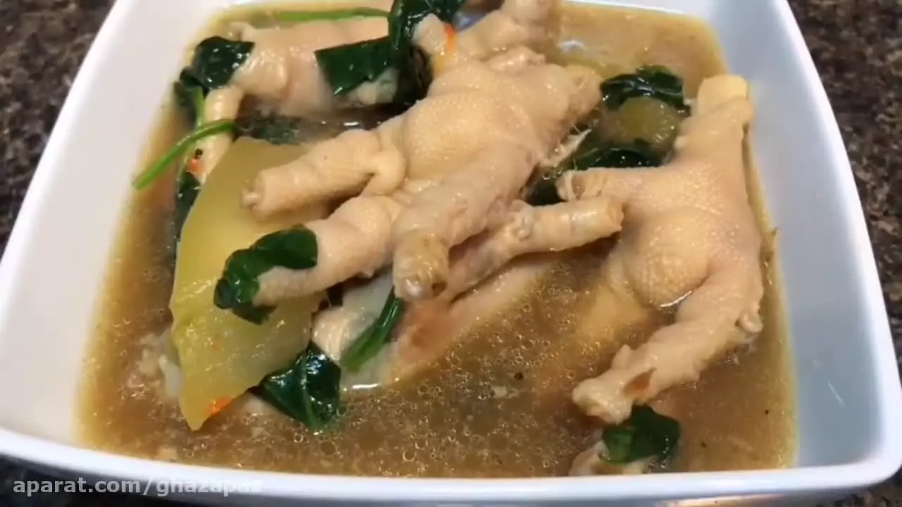 طرز تهیه سوپ خوشمزه و بسیار مقوی با پای مرغ | سوپ برای سرماخوردگی