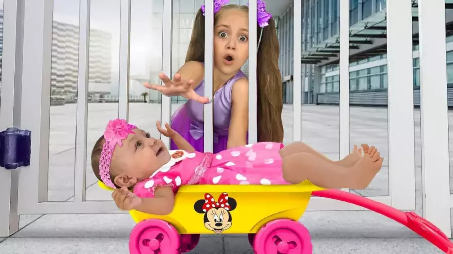 برنامه کودک نوجوان ساشا | بازی با خواهر کوچک