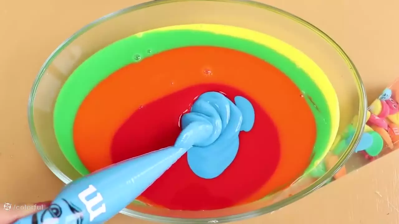 آموزش ساخت اسلایم ؛ اسلایم بازی جدید ؛ مخلوط اسلایم کودک ؛ اسلایم اسمر