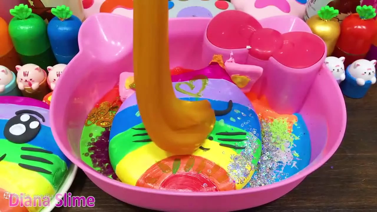 آموزش ساخت اسلایم ، اسلایم بازی کودکان ، ترکیب کردن اسلایم هلوکیتی کالرفول