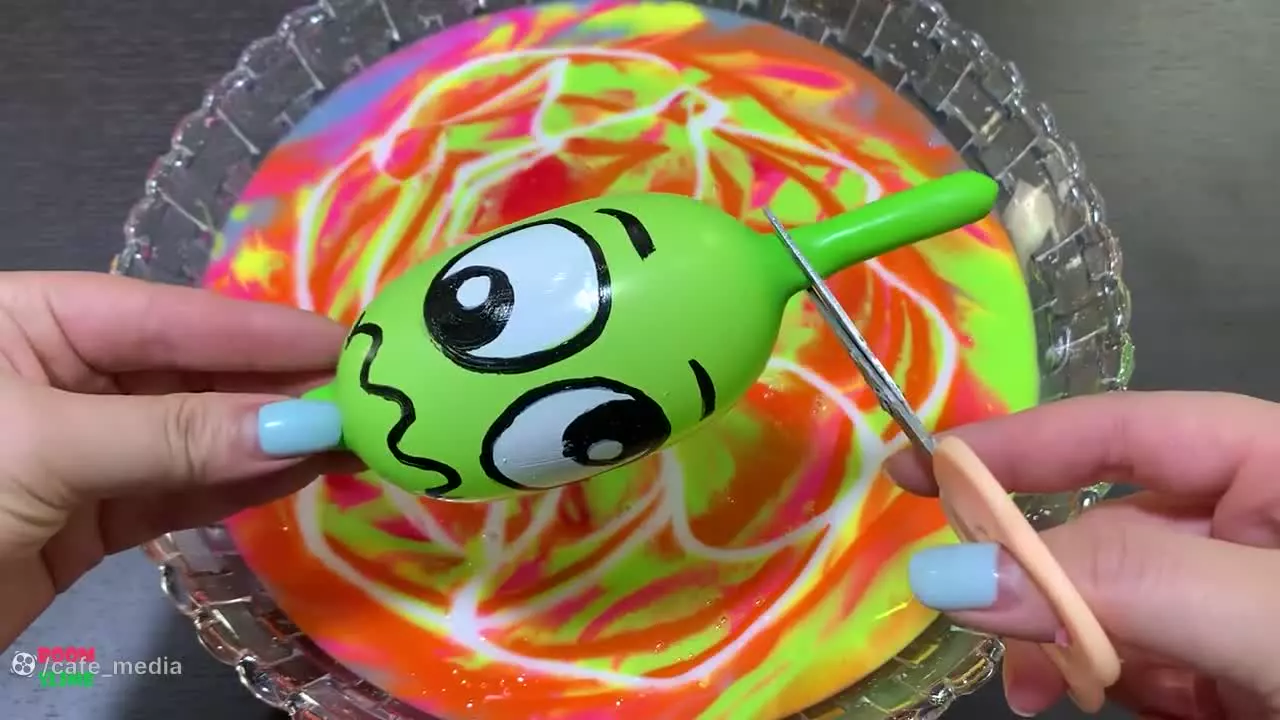 آموزش ساخت اسلایم بادکنکی ، اسلایم بازی کودکان ، ترکیب کردن اسلایم کالرفول