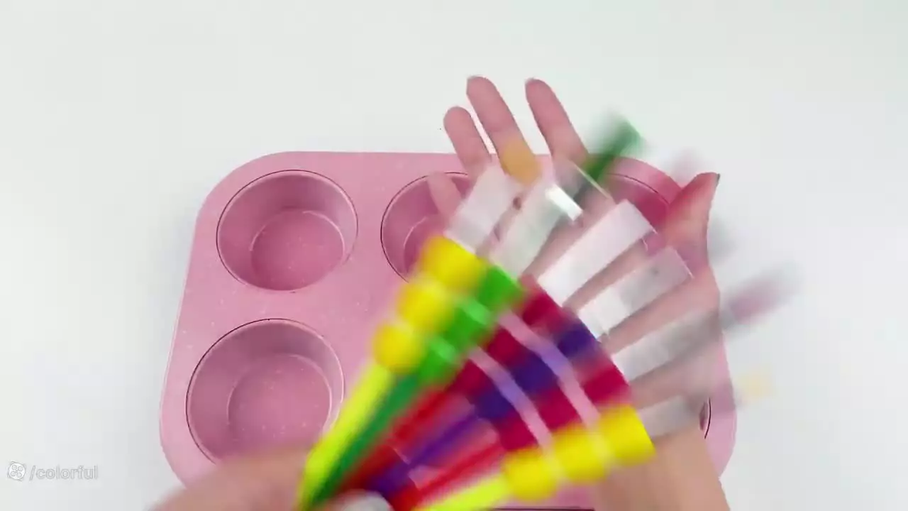 آموزش ساخت اسلایم ؛ اسلایم بازی خمیر رنگارنگ ؛ مخلوط اسلایم کالرفول؛ اسلایم اسمر