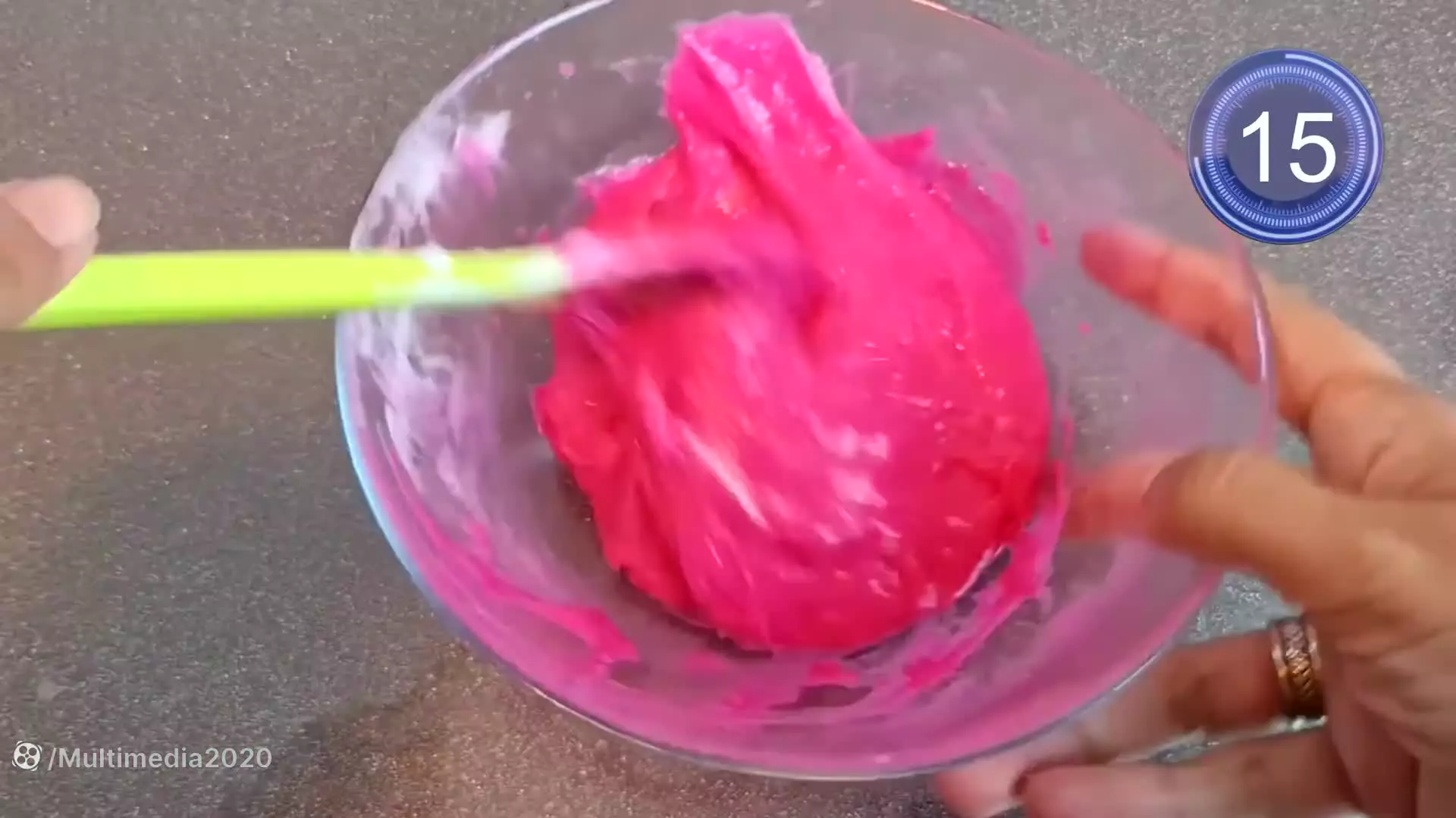 آموزش ساخت اسلایم _ نحوه درست کردن اسلایم با وازلین