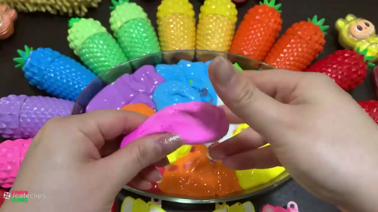 مخلوط کردن اسلایم رنگی/ آموزش ساخت اسلایم / اسلایم بازی کودکان/ اسلایم