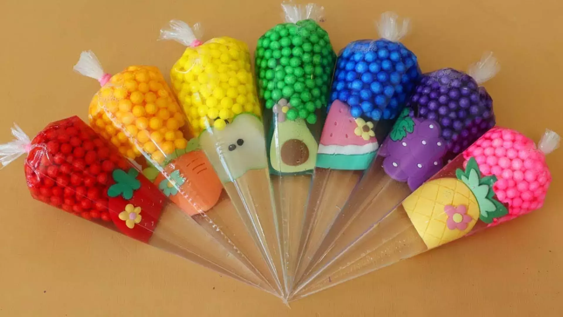 مخلوط کردن اسلایم لوله ای، آموزش ساخت اسلایم، اسلایم بازی، تفریح و سرگرمی