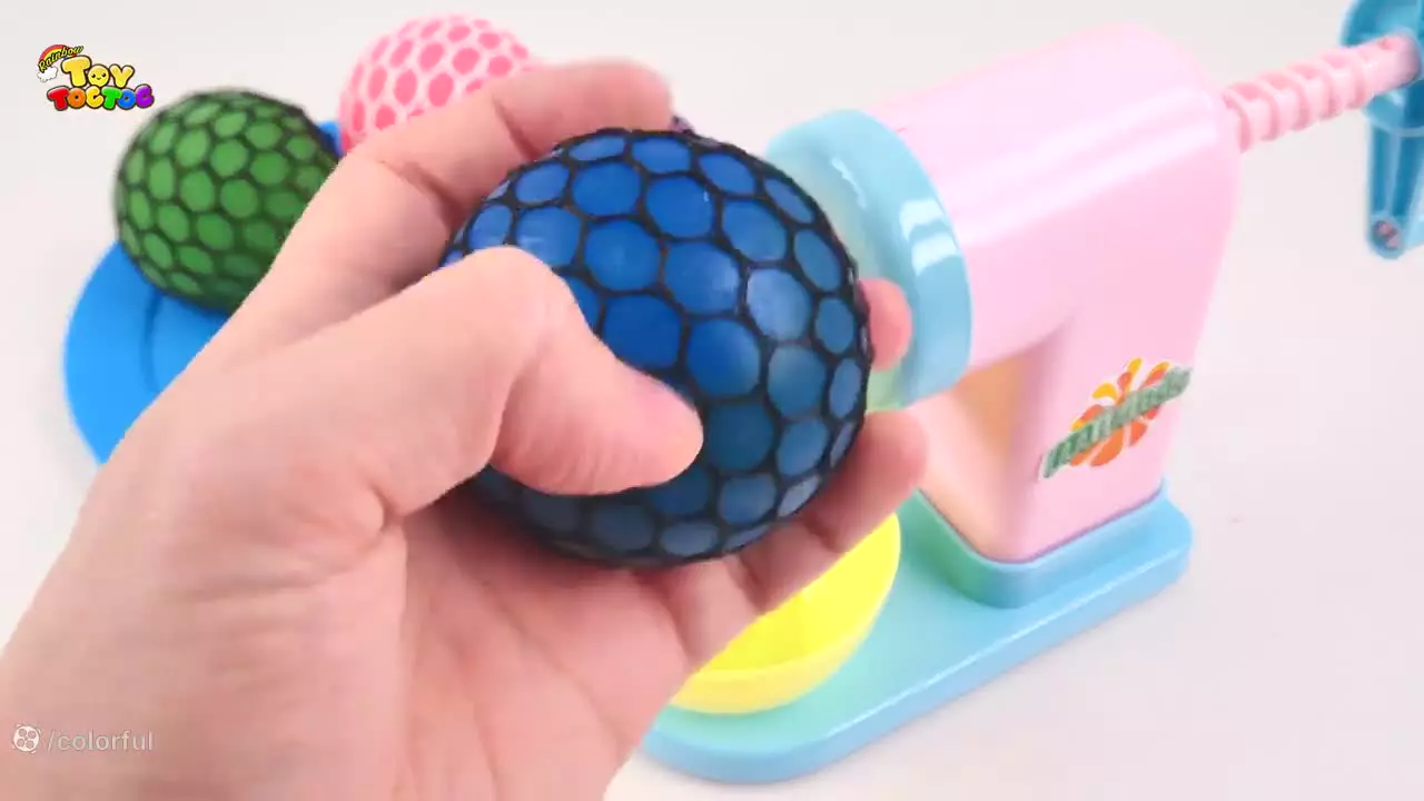 مخلوط کردن اسلایم رنگی ،آموزش ساخت اسلایم ، اسلایم بازی کودکان ،نودل اسمر اسلایم