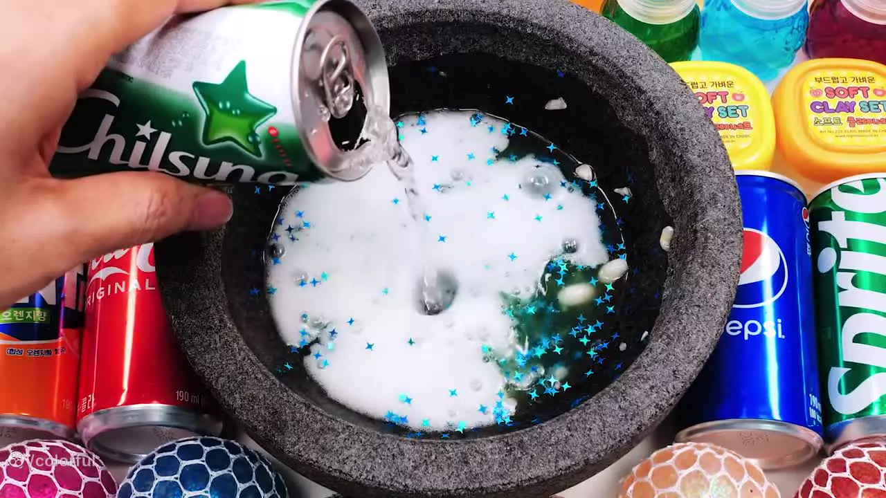 اسلایم بازی ، آموزش ساخت اسلایم ، اسلایم رنگی رنگی ، بازی با اسلایم