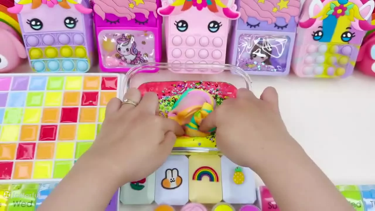 آموزش ساخت اسلایم ؛ اسلایم بازی جدید ؛ مخلوط کردن اسلایم قلب رنگی و کوکوملون