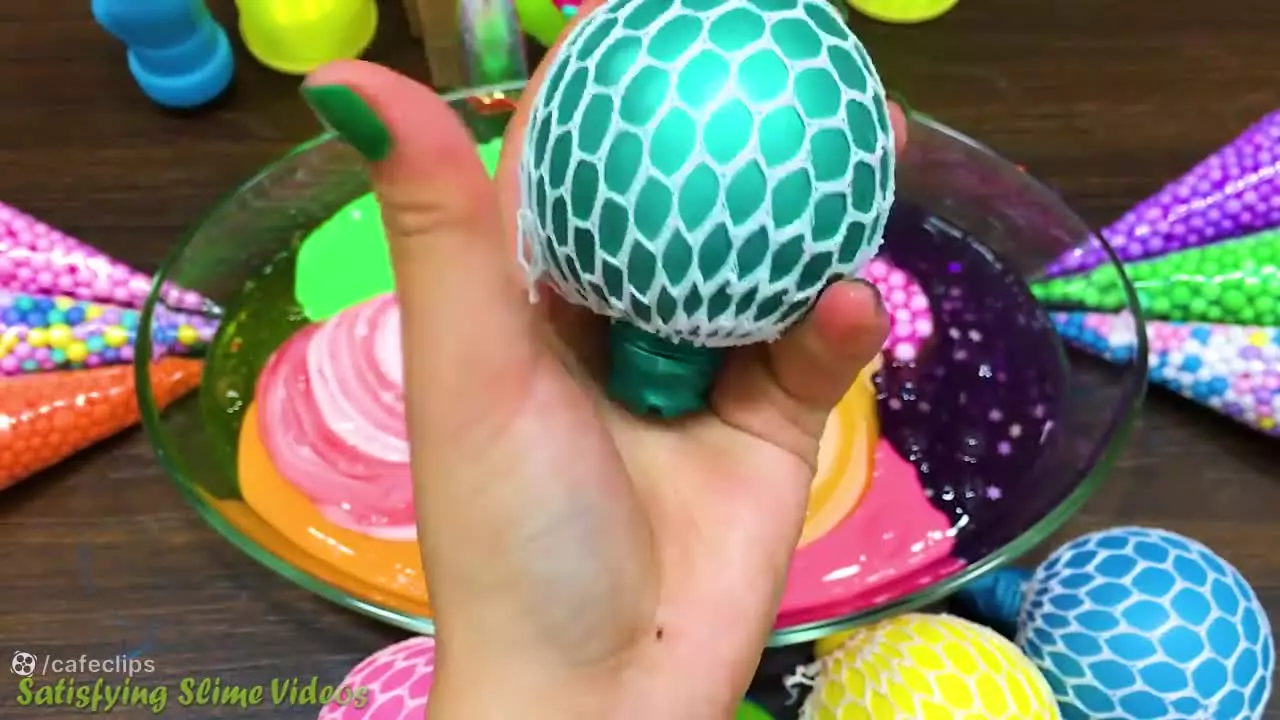 اسلایم بازی ، آموزش ساخت اسلایم ، اسلایم رنگی رنگی ، بازی با اسلایم