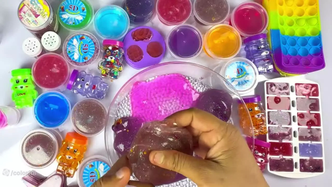 ساخت اسلایم ؛ اسلایم بازی کودکانه ؛ آموزش ساخت اسلایم؛ اسلایم واتر؛ اسلایم بازی