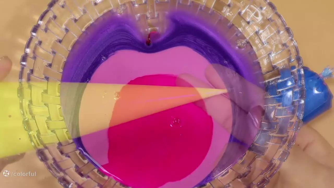 ساخت اسلایم رنگی - آموزش ساخت اسلایم -اسلایم بازی باحال- اسلایم بنفش-بانوان کودک