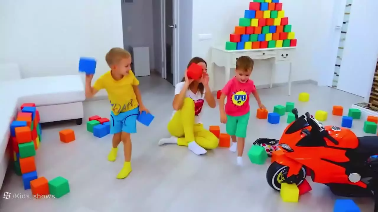 ولاد - ولاد و نیکی - اسلایم های جادویی بچه ها - برنامه کودک ولاد و نیکی